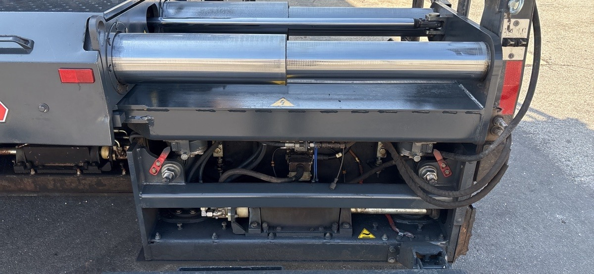 Asphaltfertiger/ Straßenfertiger BOMAG IT BF 600 P-2 S500 Stage IV/Tier 4f: das Bild 11 Asphaltfertiger/ Straßenfertiger BOMAG IT BF 600 P-2 S500 Stage IV/Tier 4f: das Bild 11