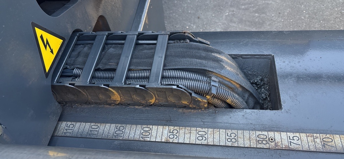 Asphaltfertiger/ Straßenfertiger BOMAG IT BF 600 P-2 S500 Stage IV/Tier 4f: das Bild 6 Asphaltfertiger/ Straßenfertiger BOMAG IT BF 600 P-2 S500 Stage IV/Tier 4f: das Bild 6