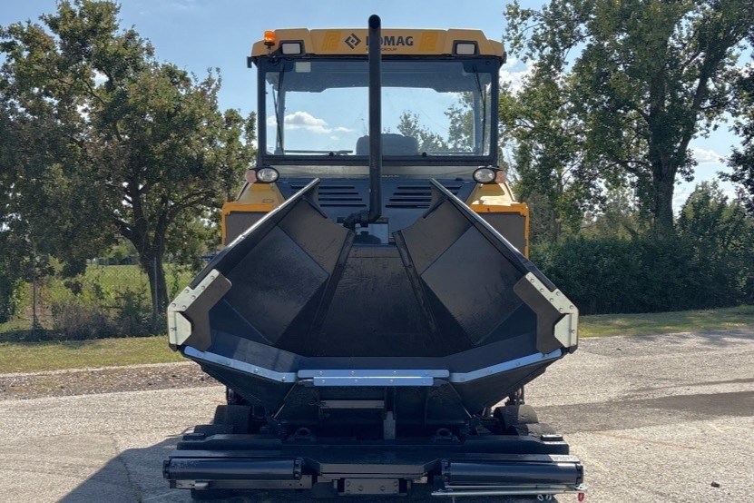 Asphaltfertiger/ Straßenfertiger BOMAG IT BF 600 P-2 S500 Stage IV/Tier 4f: das Bild 22 Asphaltfertiger/ Straßenfertiger BOMAG IT BF 600 P-2 S500 Stage IV/Tier 4f: das Bild 22