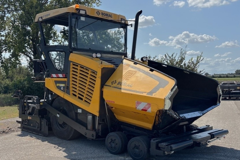 Asphaltfertiger/ Straßenfertiger BOMAG IT BF 600 P-2 S500 Stage IV/Tier 4f: das Bild 21 Asphaltfertiger/ Straßenfertiger BOMAG IT BF 600 P-2 S500 Stage IV/Tier 4f: das Bild 21