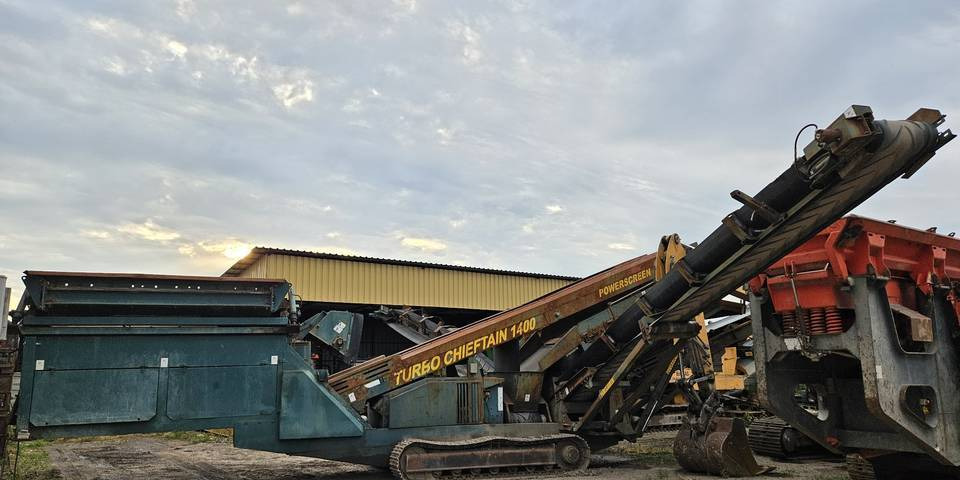 Przesiewacz mobilny Powerscreen Chieftain 1400 rozdrabniacz wibrokrata - Siebmaschine: das Bild 1 Przesiewacz mobilny Powerscreen Chieftain 1400 rozdrabniacz wibrokrata - Siebmaschine: das Bild 1