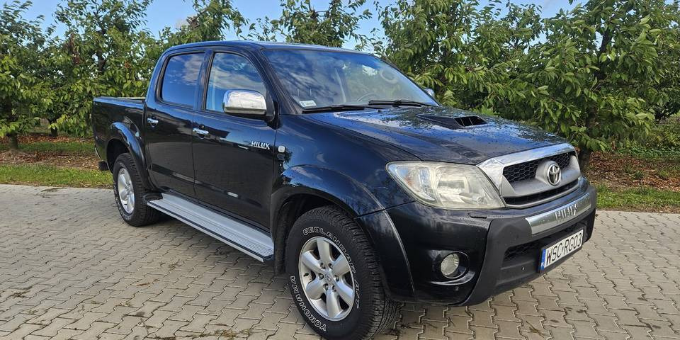 Toyota Hilux 3.0 SR5 automat 4x4 - PKW: das Bild 3 Toyota Hilux 3.0 SR5 automat 4x4 - PKW: das Bild 3