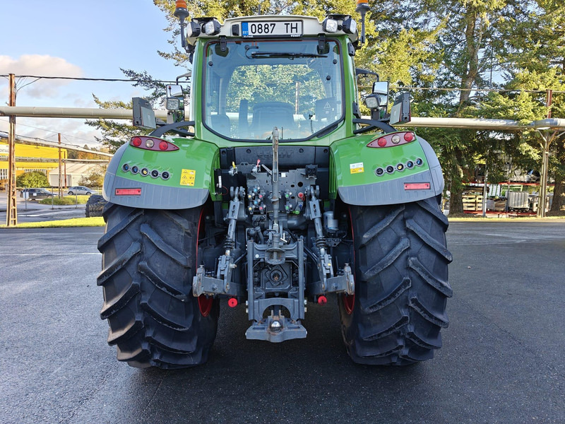 Fendt 724 Vario Profi plus - Traktor: das Bild 4 Fendt 724 Vario Profi plus - Traktor: das Bild 4