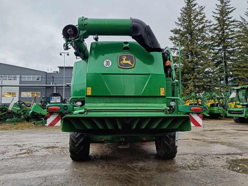 John Deere T670i - Mähdrescher: das Bild 4 John Deere T670i - Mähdrescher: das Bild 4