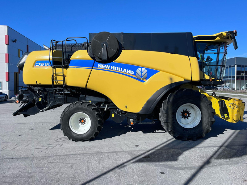 New Holland CX 8.80 - Mähdrescher: das Bild 2 New Holland CX 8.80 - Mähdrescher: das Bild 2