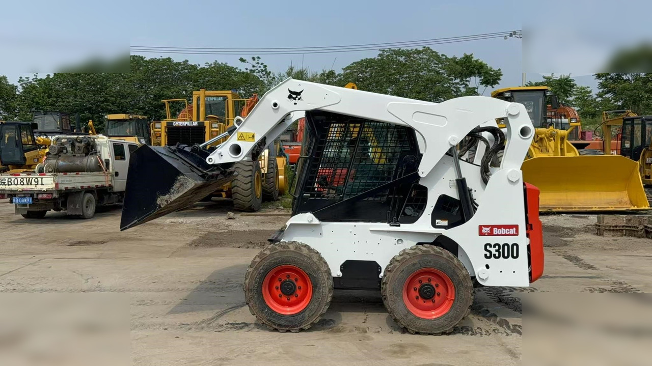 BOBCAT S300 - Kompaktlader: das Bild 4 BOBCAT S300 - Kompaktlader: das Bild 4