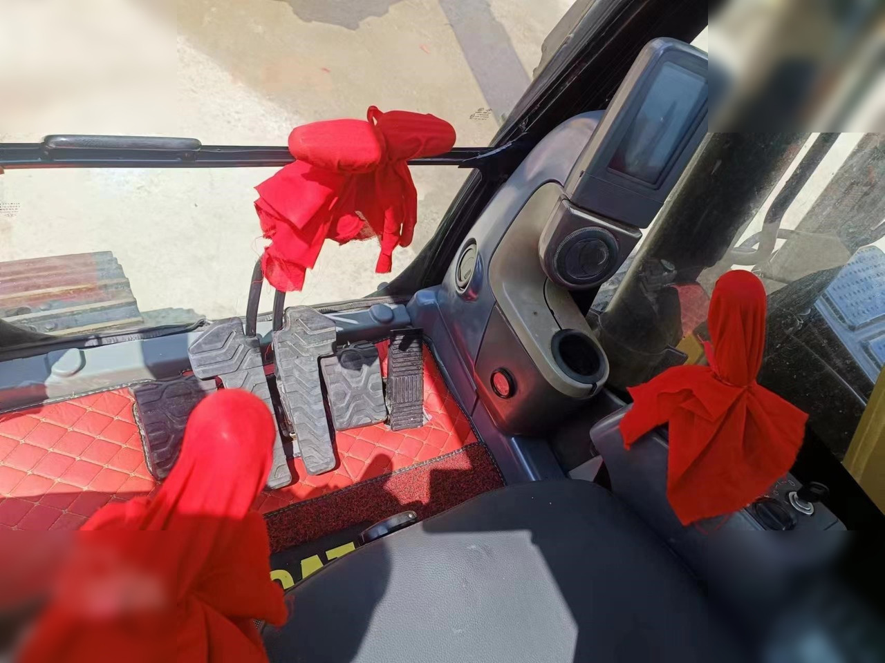 CATERPILLAR 312D - Kettenbagger: das Bild 5 CATERPILLAR 312D - Kettenbagger: das Bild 5