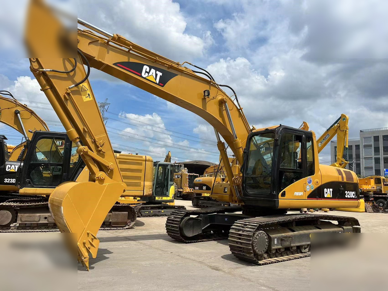 CATERPILLAR 320CL - Kettenbagger: das Bild 5 CATERPILLAR 320CL - Kettenbagger: das Bild 5