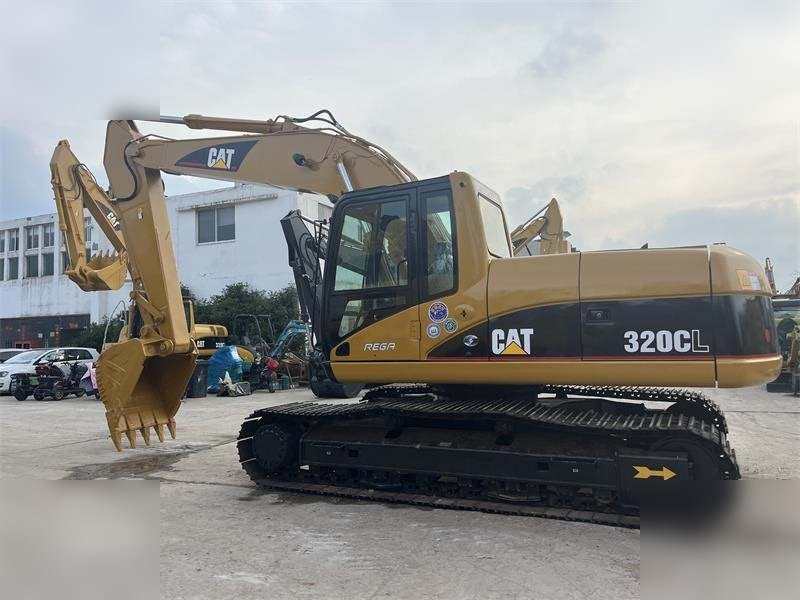 CATERPILLAR 320CL - Kettenbagger: das Bild 1 CATERPILLAR 320CL - Kettenbagger: das Bild 1