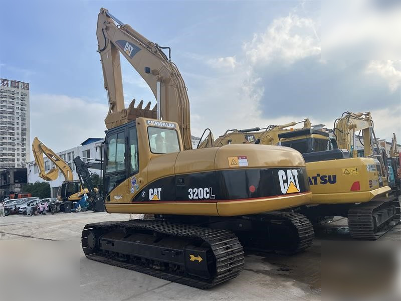 CATERPILLAR 320CL - Kettenbagger: das Bild 5 CATERPILLAR 320CL - Kettenbagger: das Bild 5