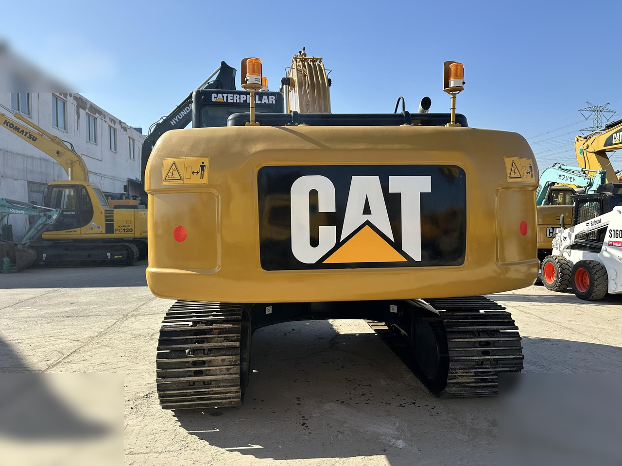 CATERPILLAR 320D - Kettenbagger: das Bild 4 CATERPILLAR 320D - Kettenbagger: das Bild 4