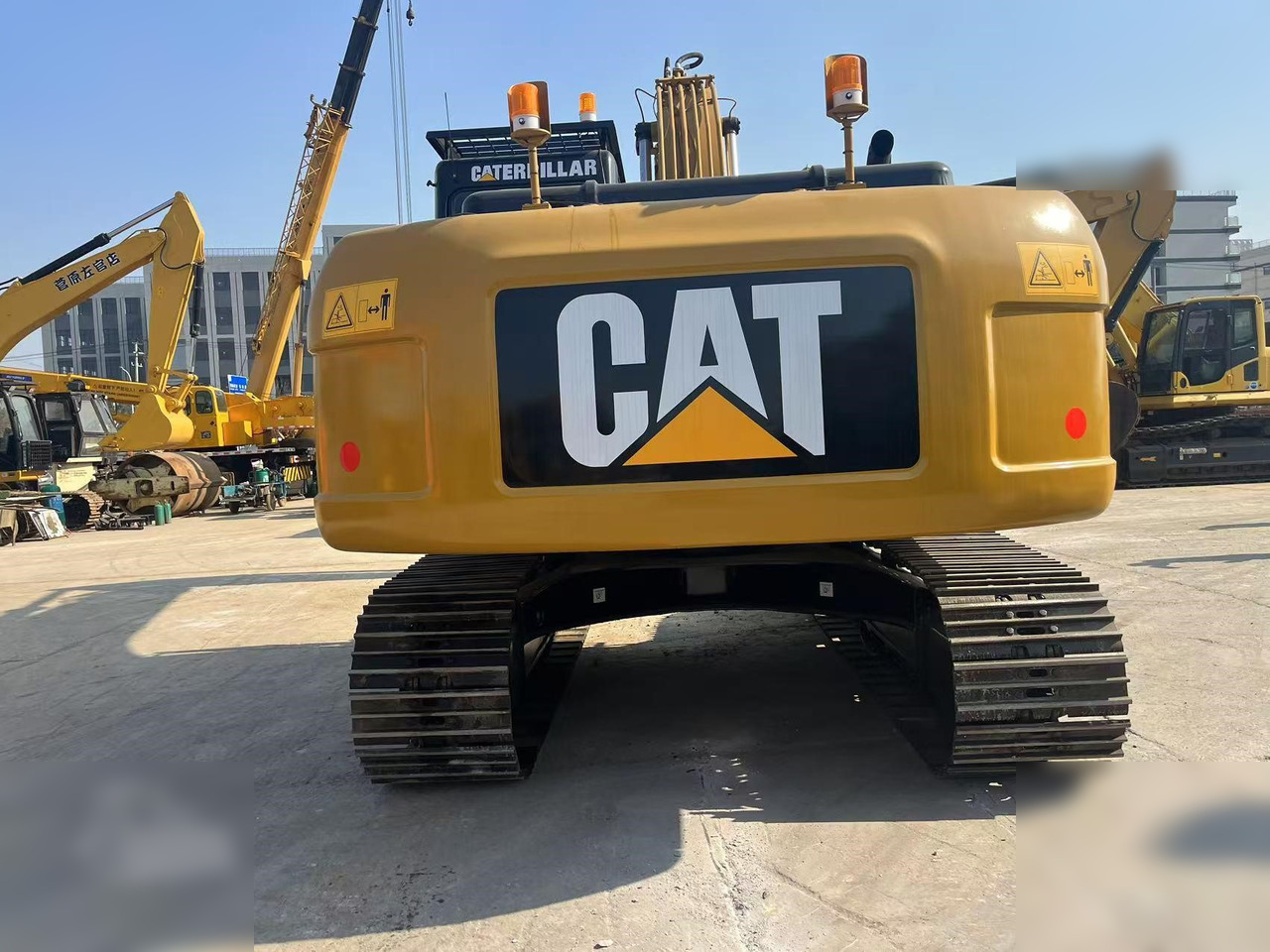 CATERPILLAR 320D - Kettenbagger: das Bild 3 CATERPILLAR 320D - Kettenbagger: das Bild 3