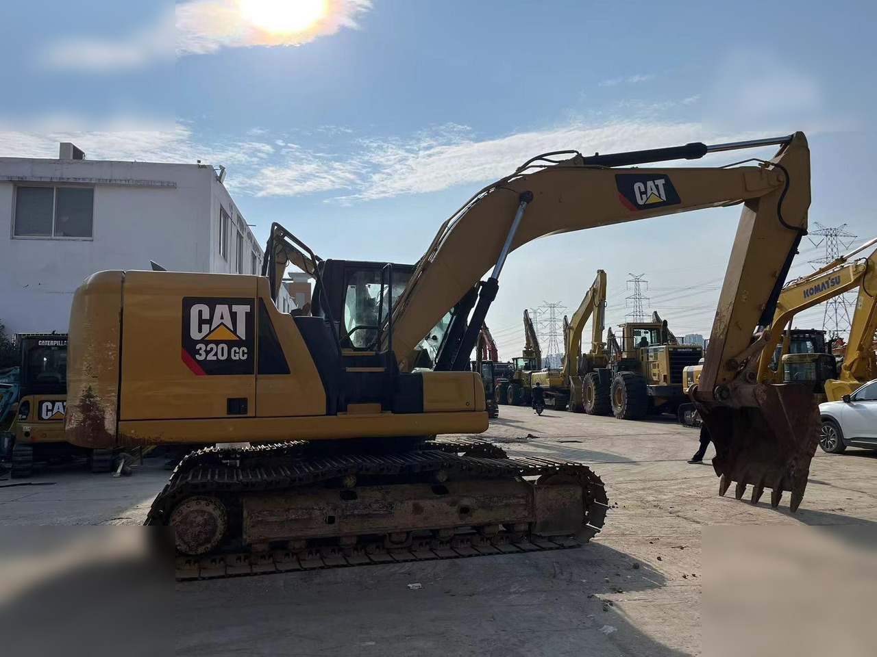 CATERPILLAR 320GC - Kettenbagger: das Bild 2 CATERPILLAR 320GC - Kettenbagger: das Bild 2