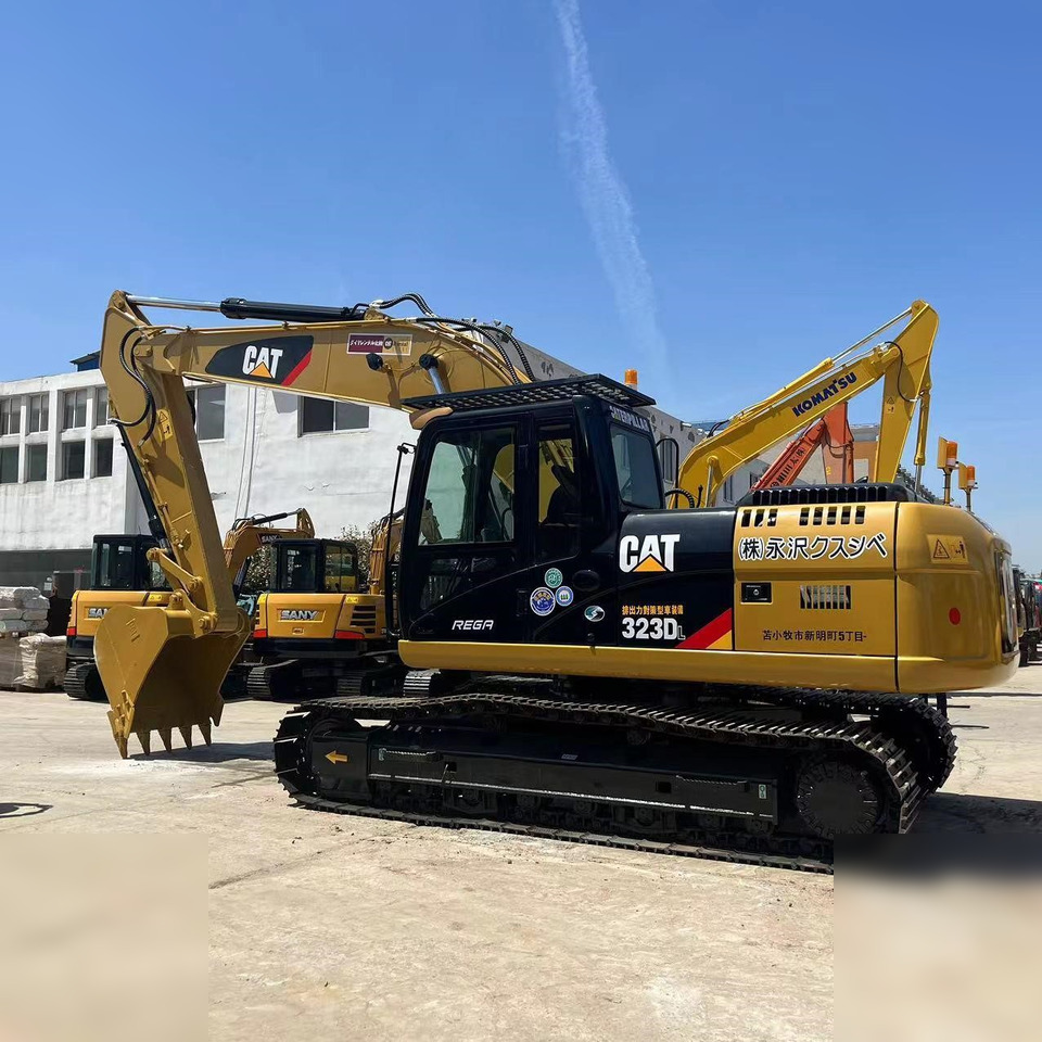 CATERPILLAR 323DL - Kettenbagger: das Bild 2 CATERPILLAR 323DL - Kettenbagger: das Bild 2