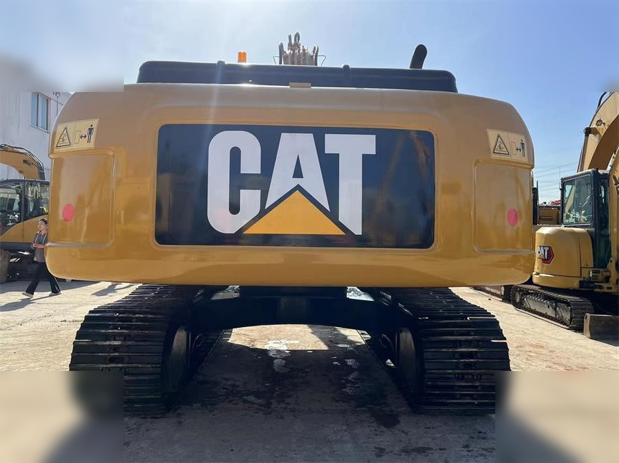 CATERPILLAR 324DL - Kettenbagger: das Bild 5 CATERPILLAR 324DL - Kettenbagger: das Bild 5