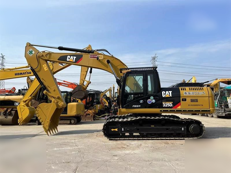 CATERPILLAR 325DL - Kettenbagger: das Bild 1 CATERPILLAR 325DL - Kettenbagger: das Bild 1