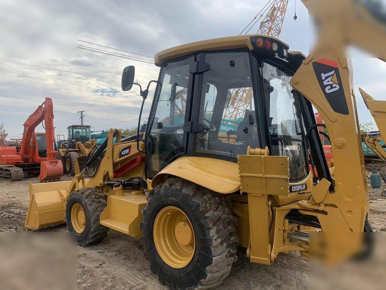 CATERPILLAR 420F - Baggerlader: das Bild 4 CATERPILLAR 420F - Baggerlader: das Bild 4