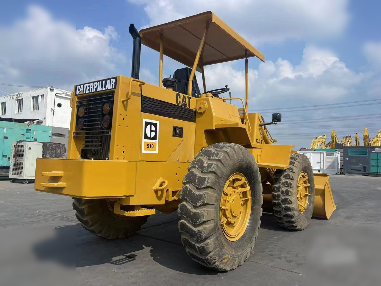 CATERPILLAR 910 - Radlader: das Bild 4 CATERPILLAR 910 - Radlader: das Bild 4