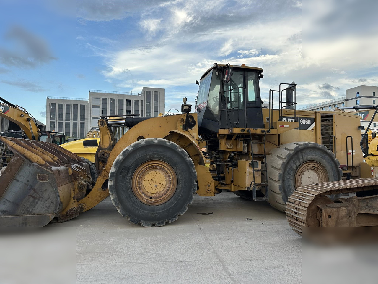 CATERPILLAR 986H - Radlader: das Bild 2 CATERPILLAR 986H - Radlader: das Bild 2