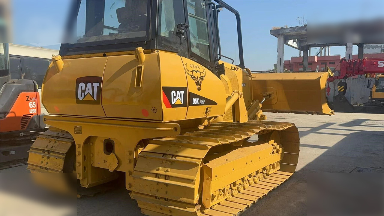 CATERPILLAR D5K LGP - Bulldozer: das Bild 2 CATERPILLAR D5K LGP - Bulldozer: das Bild 2