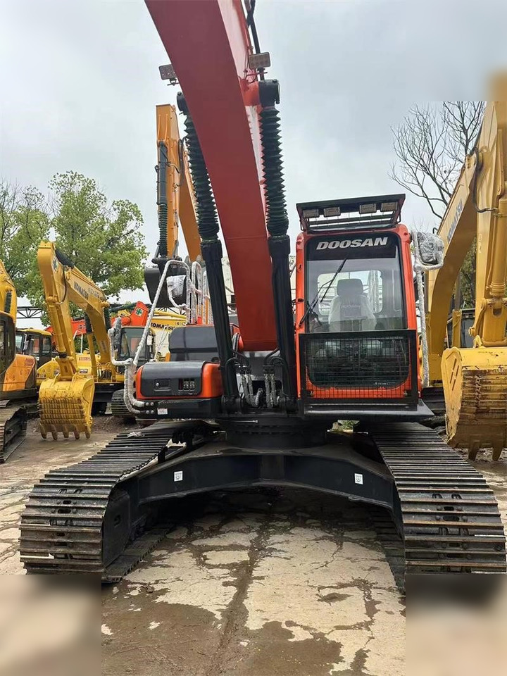 DOOSAN DX300 LC-9C - Kettenbagger: das Bild 3 DOOSAN DX300 LC-9C - Kettenbagger: das Bild 3