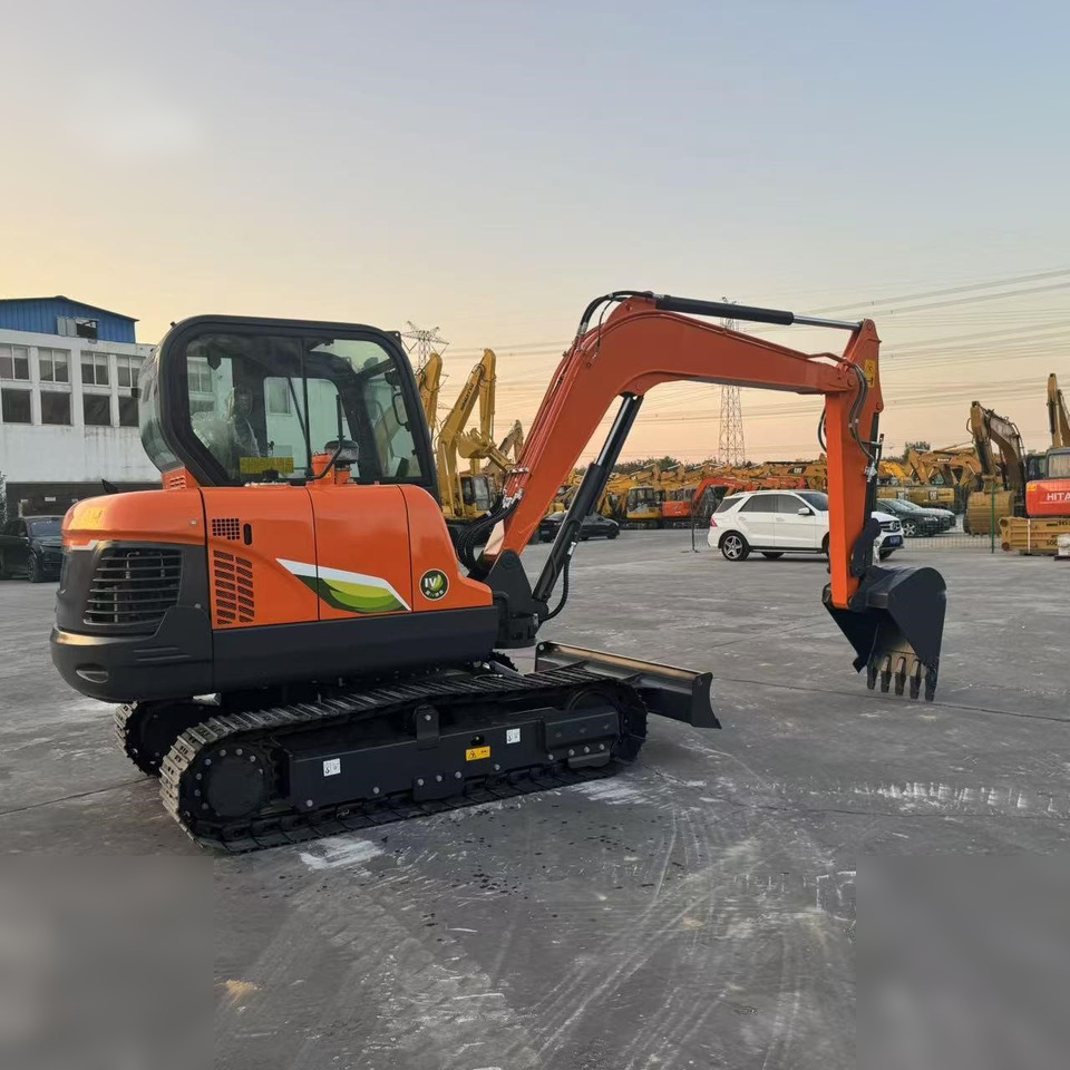 DOOSAN DX60E-10N - Kettenbagger: das Bild 5 DOOSAN DX60E-10N - Kettenbagger: das Bild 5