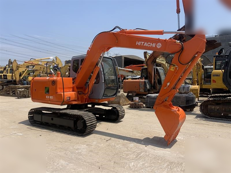 HITACHI EX60 LC-5 - Kettenbagger: das Bild 3 HITACHI EX60 LC-5 - Kettenbagger: das Bild 3