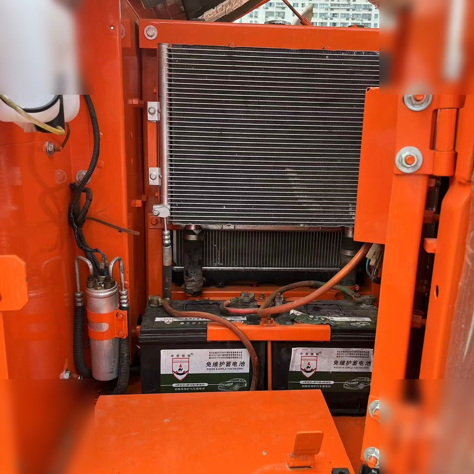 HITACHI ZX70 - Kettenbagger: das Bild 3 HITACHI ZX70 - Kettenbagger: das Bild 3