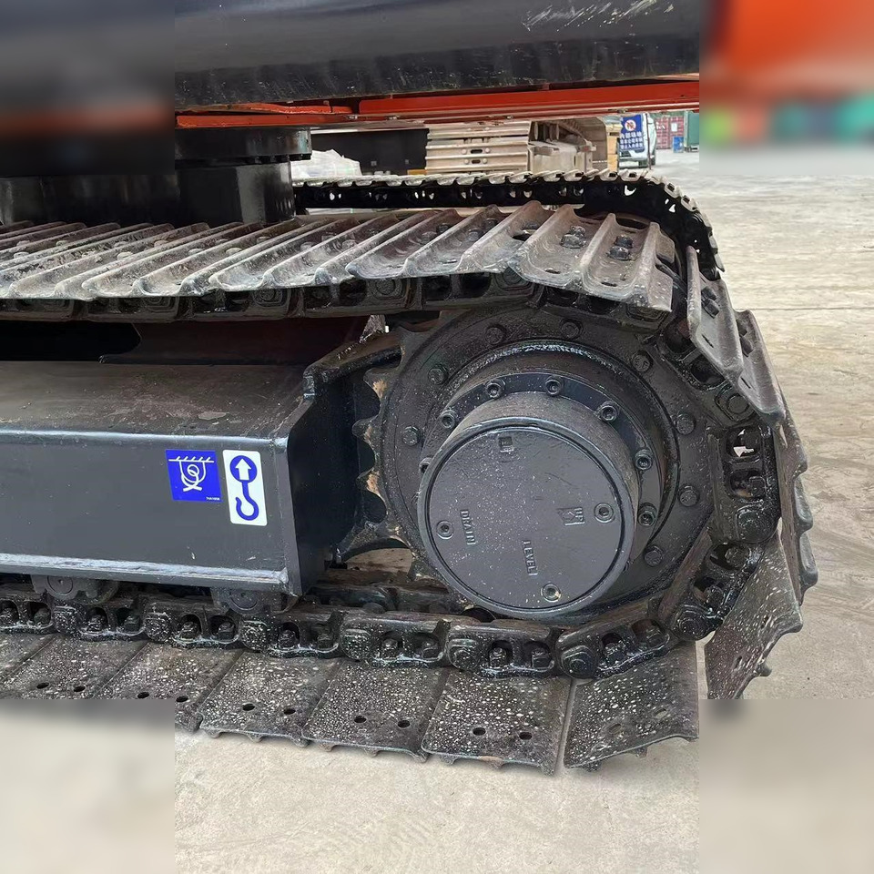 HITACHI ZX70 - Kettenbagger: das Bild 4 HITACHI ZX70 - Kettenbagger: das Bild 4