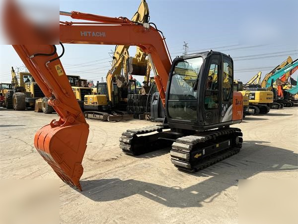 HITACHI ZX70 - Kettenbagger: das Bild 4 HITACHI ZX70 - Kettenbagger: das Bild 4