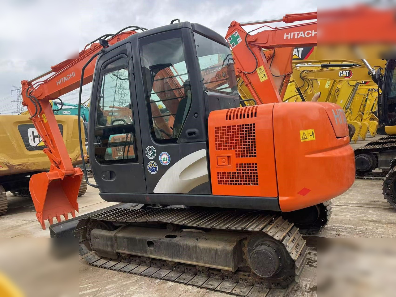 HITACHI ZX70 - Kettenbagger: das Bild 1 HITACHI ZX70 - Kettenbagger: das Bild 1