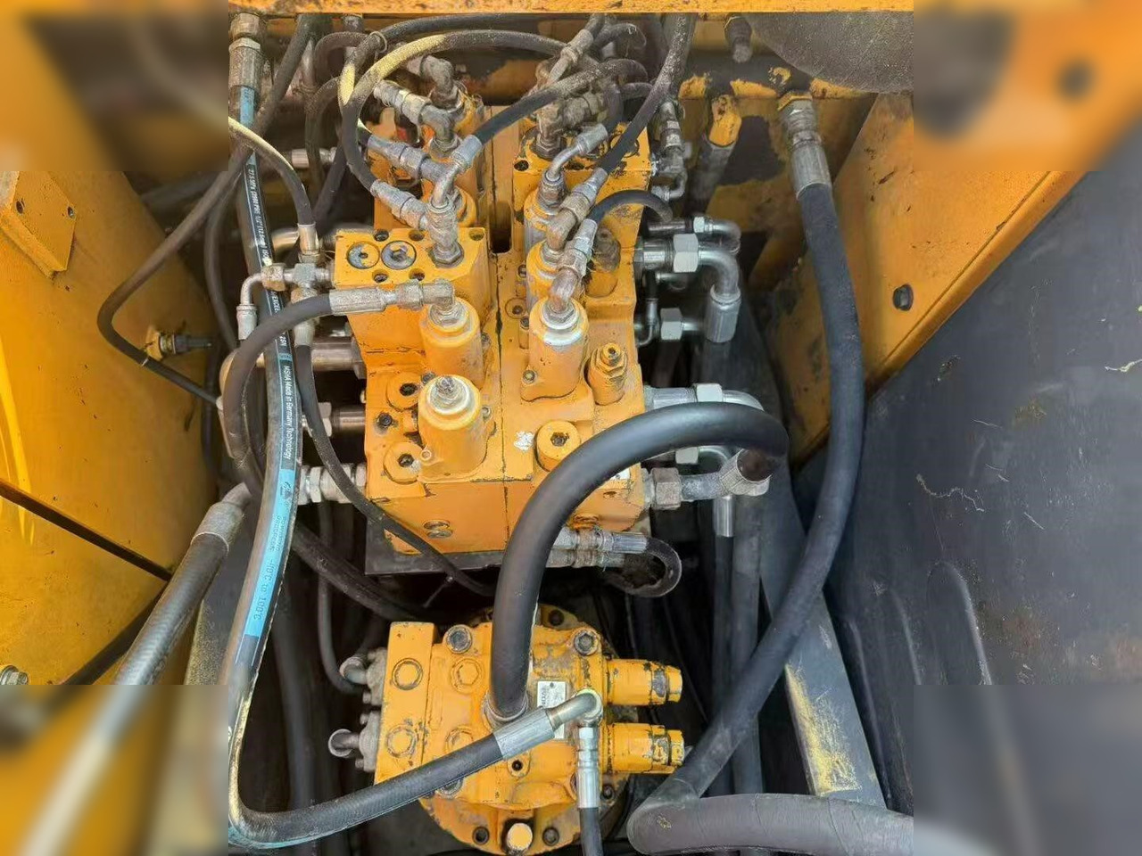 HYUNDAI ROBEX 150W-7A - Mobilbagger: das Bild 5 HYUNDAI ROBEX 150W-7A - Mobilbagger: das Bild 5