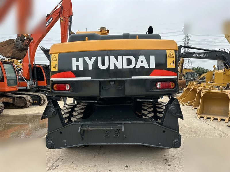 HYUNDAI ROBEX 210W-9 - Mobilbagger: das Bild 2 HYUNDAI ROBEX 210W-9 - Mobilbagger: das Bild 2