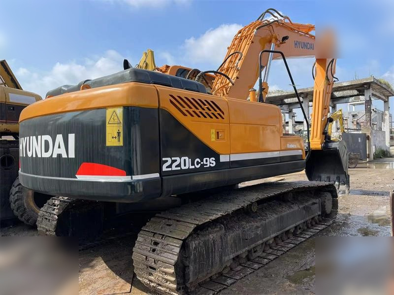 HYUNDAI ROBEX 220 LC-9S - Kettenbagger: das Bild 1 HYUNDAI ROBEX 220 LC-9S - Kettenbagger: das Bild 1