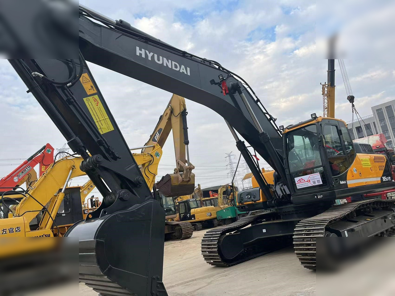 HYUNDAI ROBEX 305 LC-9T - Kettenbagger: das Bild 4 HYUNDAI ROBEX 305 LC-9T - Kettenbagger: das Bild 4
