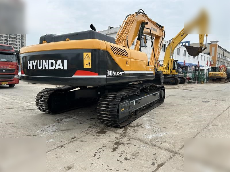 HYUNDAI ROBEX 305 LC-9T - Kettenbagger: das Bild 5 HYUNDAI ROBEX 305 LC-9T - Kettenbagger: das Bild 5