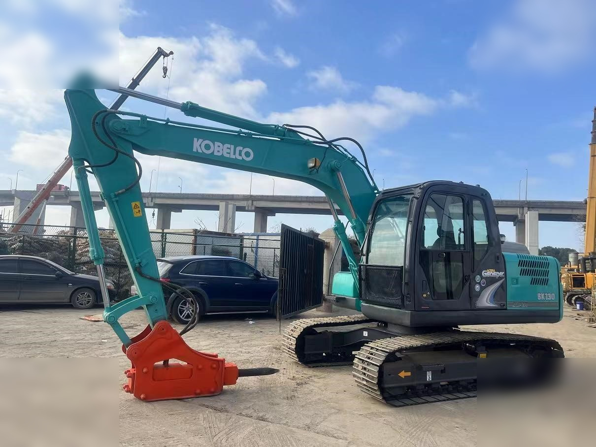 KOBELCO SK130-8 - Kettenbagger: das Bild 3 KOBELCO SK130-8 - Kettenbagger: das Bild 3