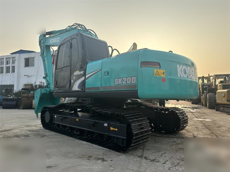 KOBELCO SK200-6E - Kettenbagger: das Bild 3 KOBELCO SK200-6E - Kettenbagger: das Bild 3