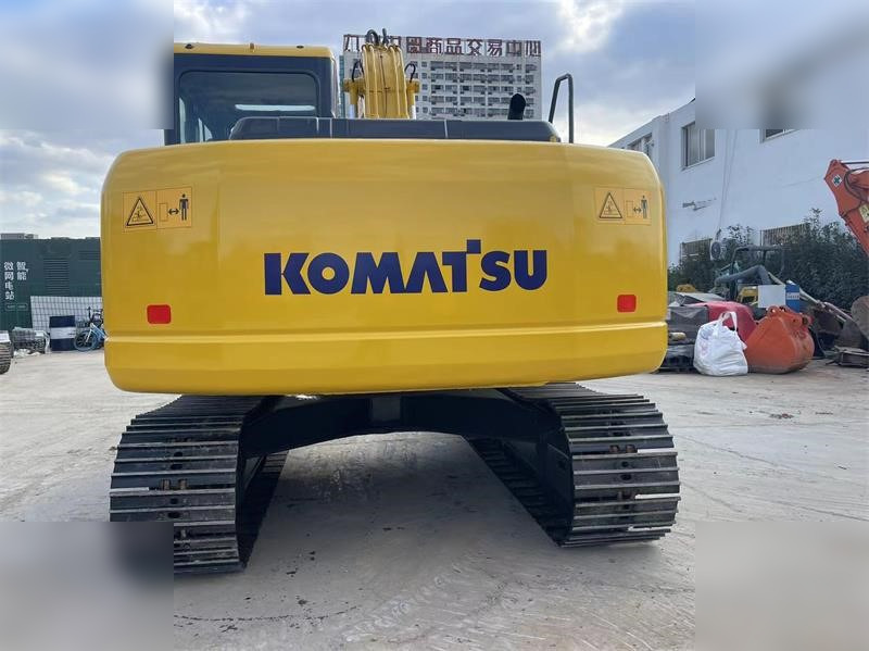 KOMATSU PC130-7 - Kettenbagger: das Bild 5 KOMATSU PC130-7 - Kettenbagger: das Bild 5