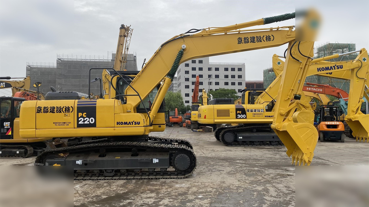 KOMATSU PC220-8 - Kettenbagger: das Bild 2 KOMATSU PC220-8 - Kettenbagger: das Bild 2
