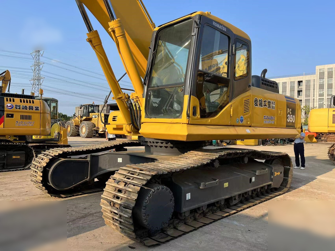 KOMATSU PC350-7 - Kettenbagger: das Bild 2 KOMATSU PC350-7 - Kettenbagger: das Bild 2
