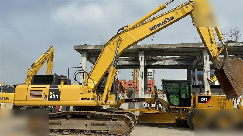 KOMATSU PC400-8 - Kettenbagger: das Bild 2 KOMATSU PC400-8 - Kettenbagger: das Bild 2