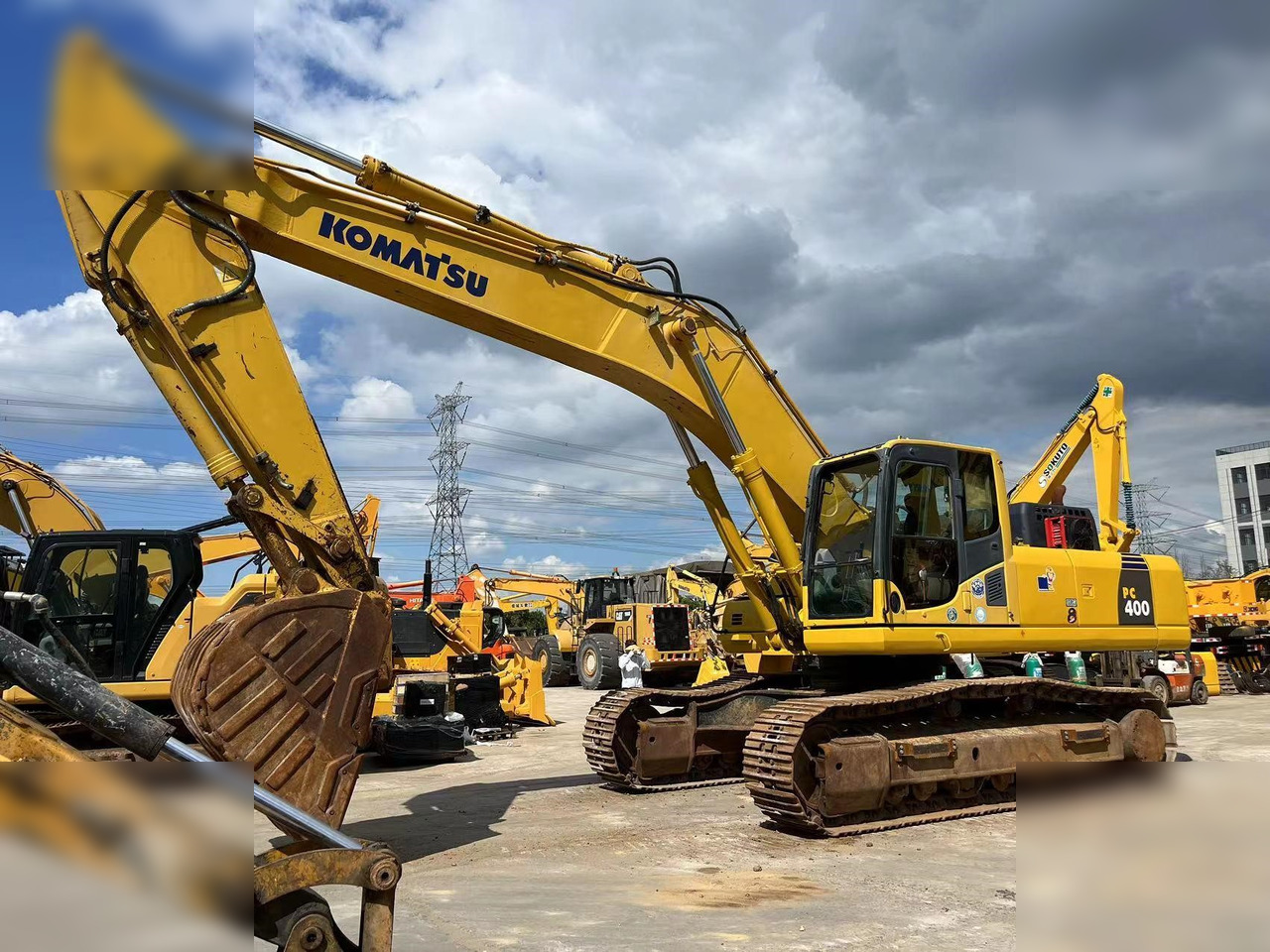 KOMATSU PC400-8R - Kettenbagger: das Bild 4 KOMATSU PC400-8R - Kettenbagger: das Bild 4