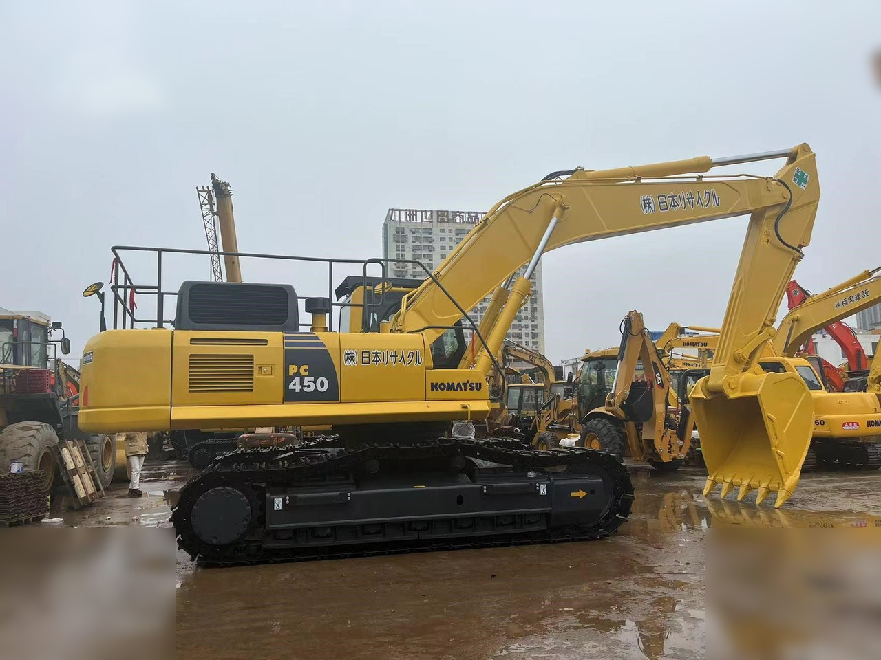 KOMATSU PC450-8 - Kettenbagger: das Bild 1 KOMATSU PC450-8 - Kettenbagger: das Bild 1