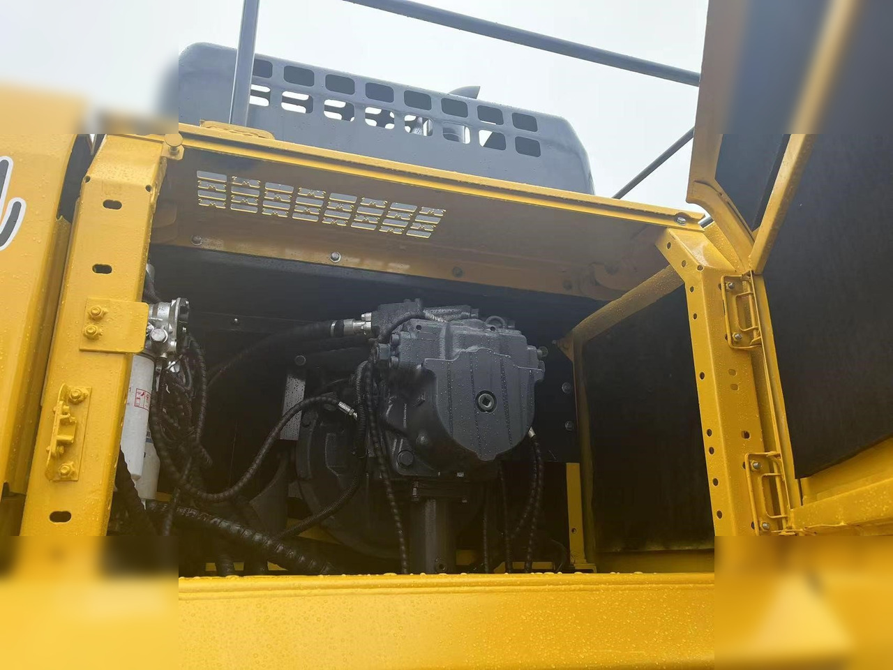 KOMATSU PC450 LC-8 - Kettenbagger: das Bild 5 KOMATSU PC450 LC-8 - Kettenbagger: das Bild 5