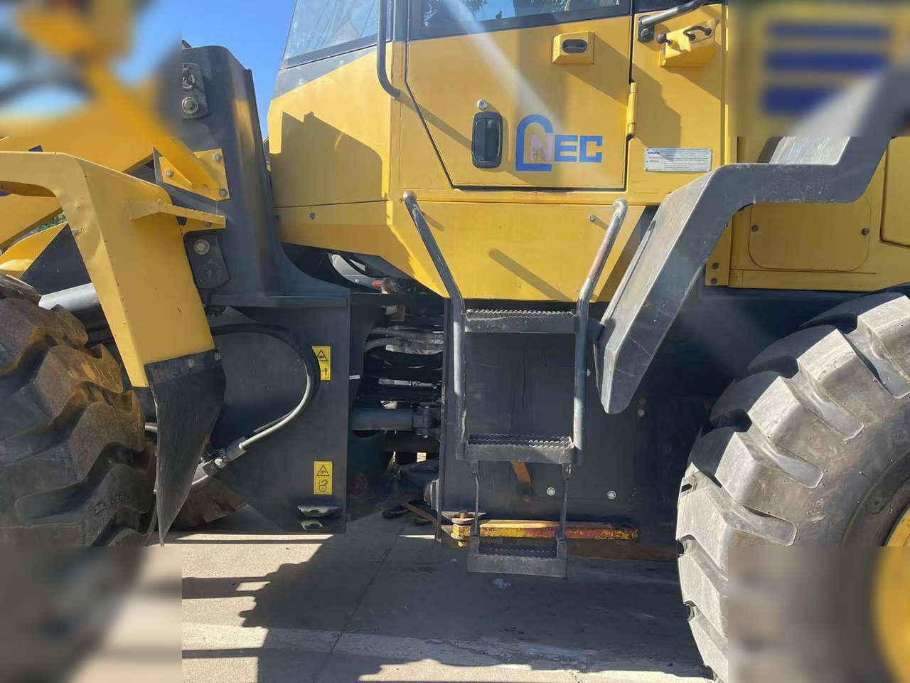 KOMATSU WA320-5 - Radlader: das Bild 3 KOMATSU WA320-5 - Radlader: das Bild 3