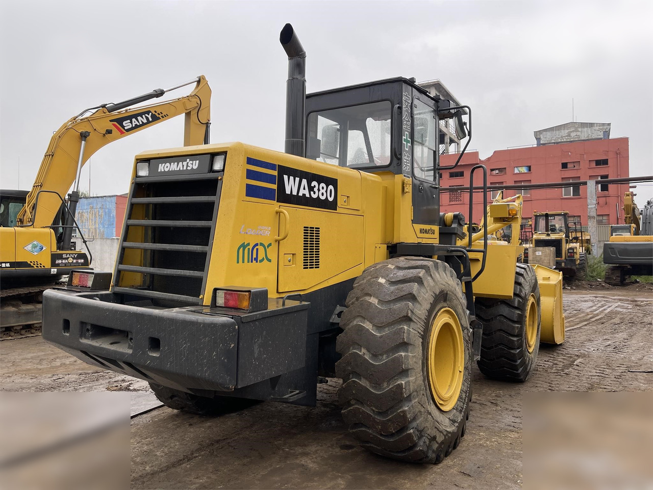 KOMATSU WA380-3 - Radlader: das Bild 2 KOMATSU WA380-3 - Radlader: das Bild 2