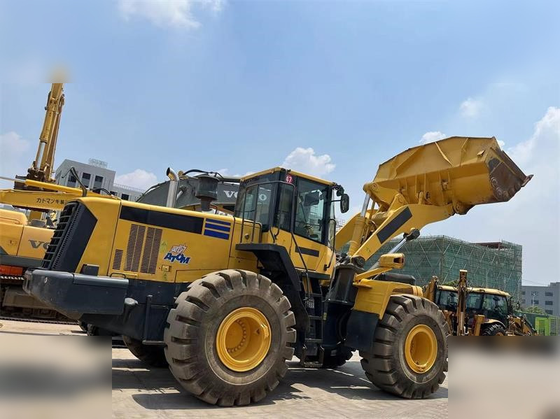 KOMATSU WA470-6 - Radlader: das Bild 2 KOMATSU WA470-6 - Radlader: das Bild 2