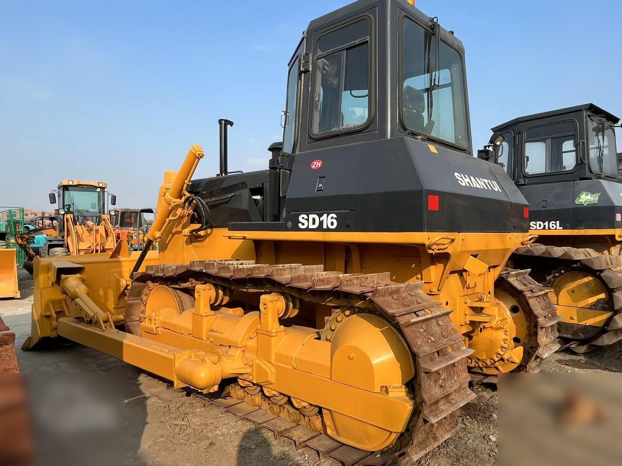SHANTUI SD16 - Bulldozer: das Bild 1 SHANTUI SD16 - Bulldozer: das Bild 1