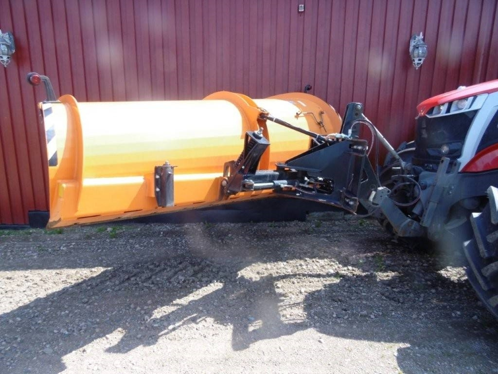 Massey Ferguson 7 S - Traktor: das Bild 2 Massey Ferguson 7 S - Traktor: das Bild 2
